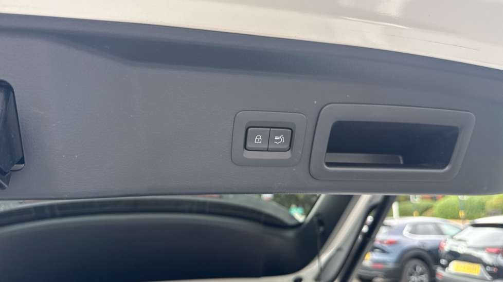 Mazda CX-30 2.0 e-Skyactiv X MHEV Sport Lux 5dr Petrol Hatchback - Image 35