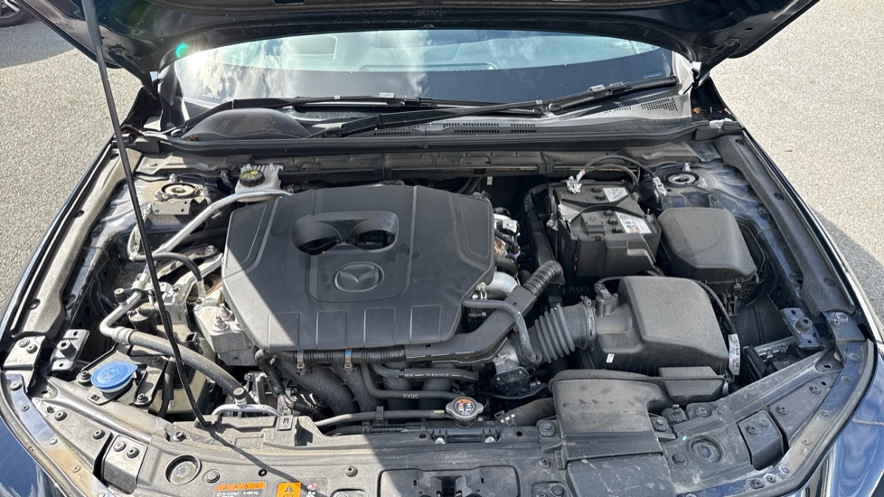 Mazda 3 2.5 e-Skyactiv G MHEV 140 Exclusive-Line 5dr Auto Petrol Hatchback - Image 8