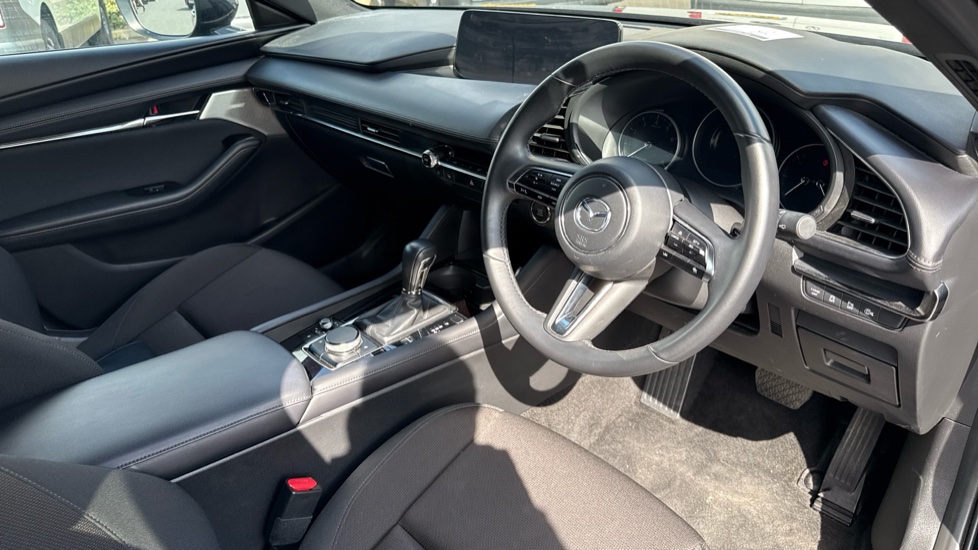 Mazda 3 2.5 e-Skyactiv G MHEV 140 Exclusive-Line 5dr Auto Petrol Hatchback - Image 11