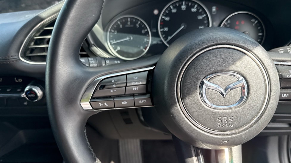 Mazda 3 2.5 e-Skyactiv G MHEV 140 Exclusive-Line 5dr Auto Petrol Hatchback - Image 29
