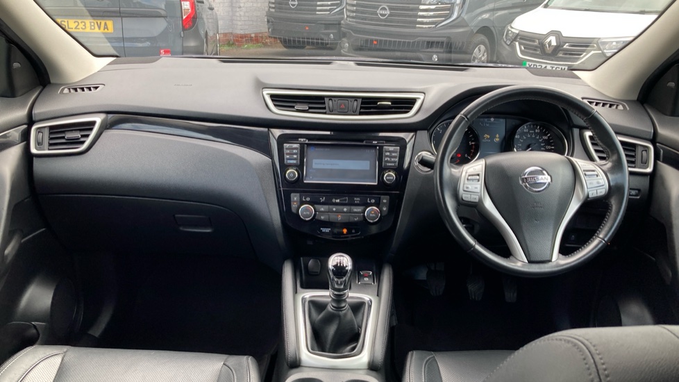 Nissan Qashqai 1.5 dCi Tekna 5dr Diesel Hatchback - Image 10