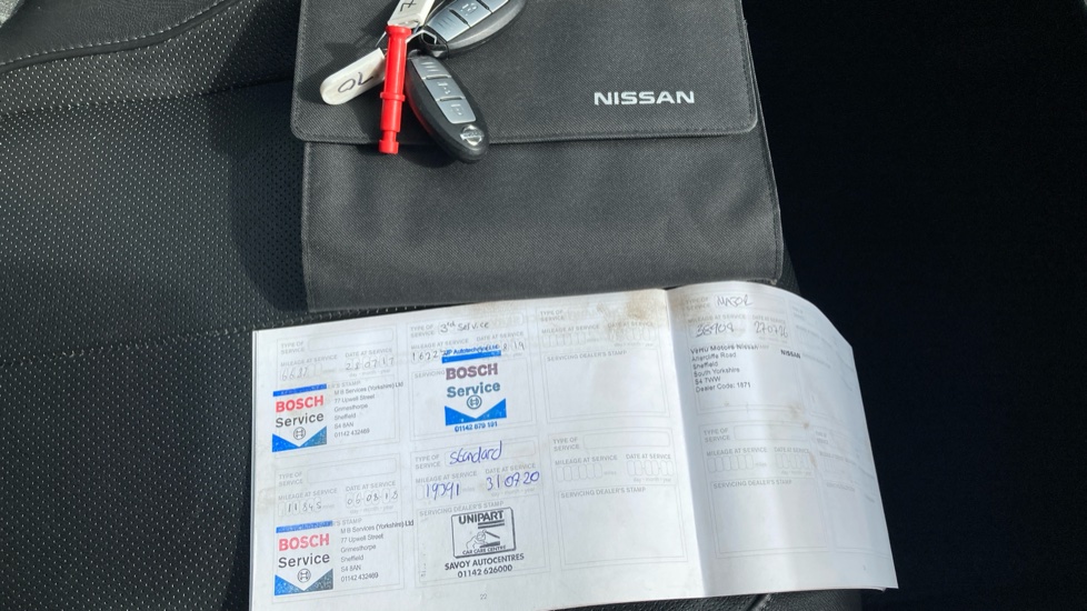 Nissan Qashqai 1.5 dCi Tekna 5dr Diesel Hatchback - Image 19