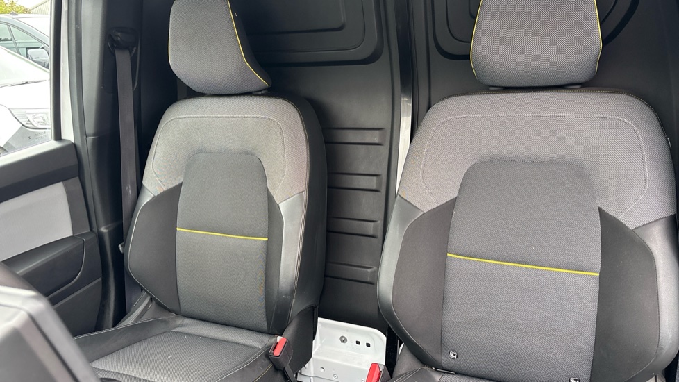 Renault Kangoo L2 E-Tech LL21 90kW 44kWh Advance [Safety] Van Auto - Image 15
