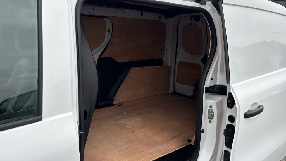 Renault Kangoo L2 E-Tech LL21 90kW 44kWh Advance [Safety] Van Auto - Image 16