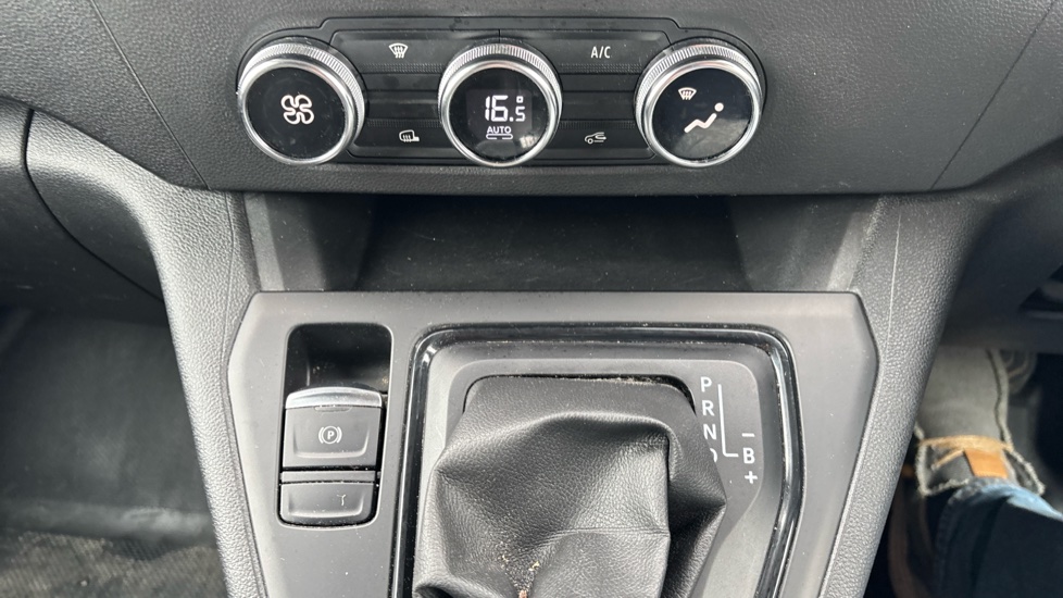 Renault Kangoo L2 E-Tech LL21 90kW 44kWh Advance [Safety] Van Auto - Image 25