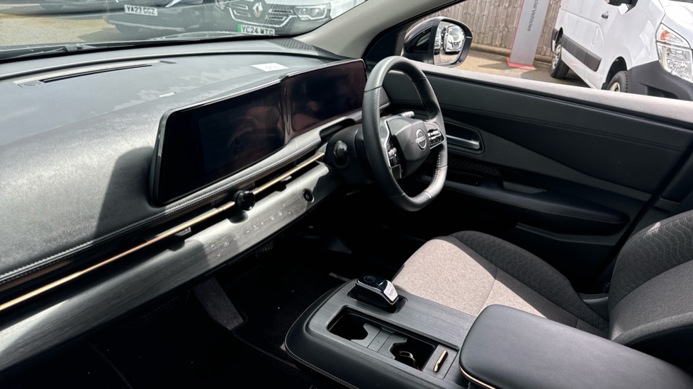 Nissan ARIYA 160kW Engage 63kWh 5dr Auto Electric Hatchback - Image 9