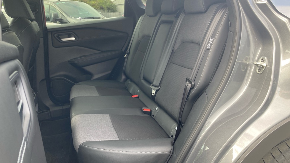 Nissan Qashqai 1.5 E-Power N-Connecta 5dr Auto Hybrid Hatchback - Image 16