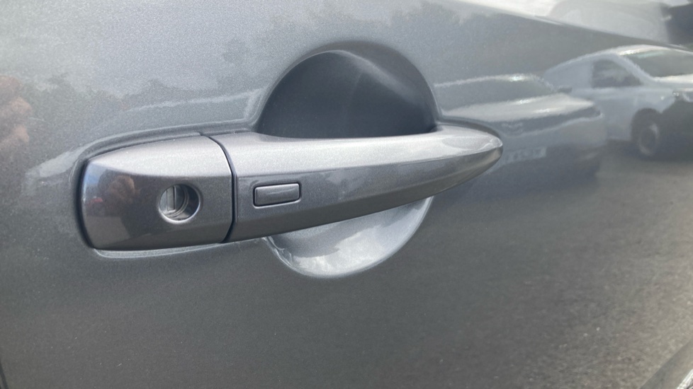Nissan Qashqai 1.5 E-Power N-Connecta 5dr Auto Hybrid Hatchback - Image 22