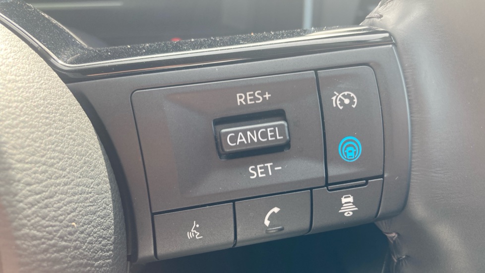 Nissan Qashqai 1.5 E-Power N-Connecta 5dr Auto Hybrid Hatchback - Image 31