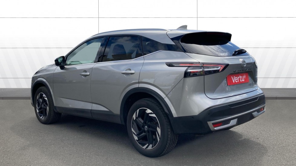 Nissan Qashqai 1.5 E-Power 205 N-Connecta [Glass Roof] 5dr Auto Hybrid Hatchback - Image 2