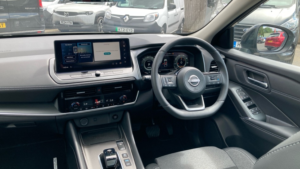 Nissan Qashqai 1.5 E-Power 205 N-Connecta [Glass Roof] 5dr Auto Hybrid Hatchback - Image 9