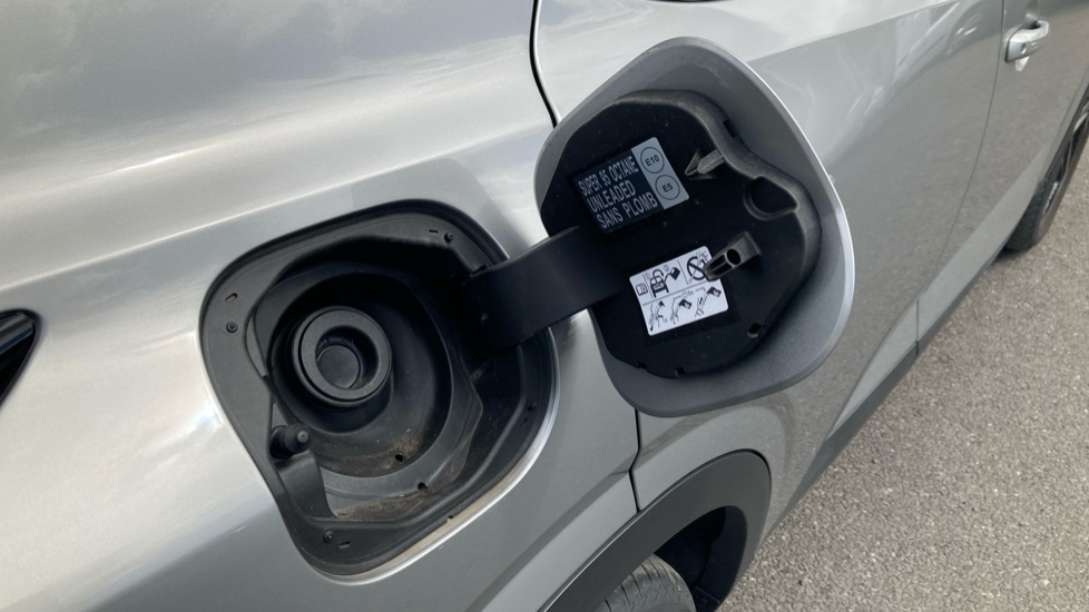 Nissan Qashqai 1.5 E-Power 205 N-Connecta [Glass Roof] 5dr Auto Hybrid Hatchback - Image 27