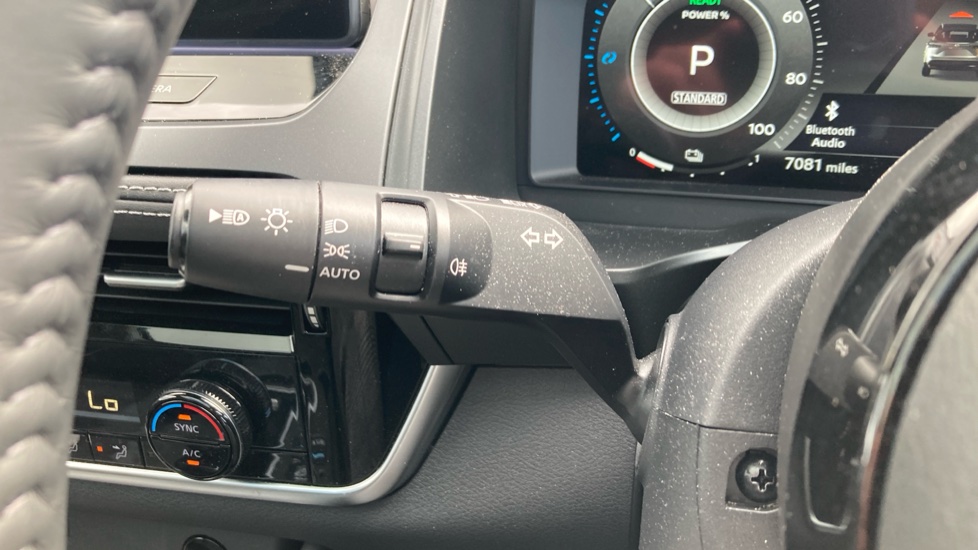 Nissan Qashqai 1.5 E-Power 205 N-Connecta [Glass Roof] 5dr Auto Hybrid Hatchback - Image 36