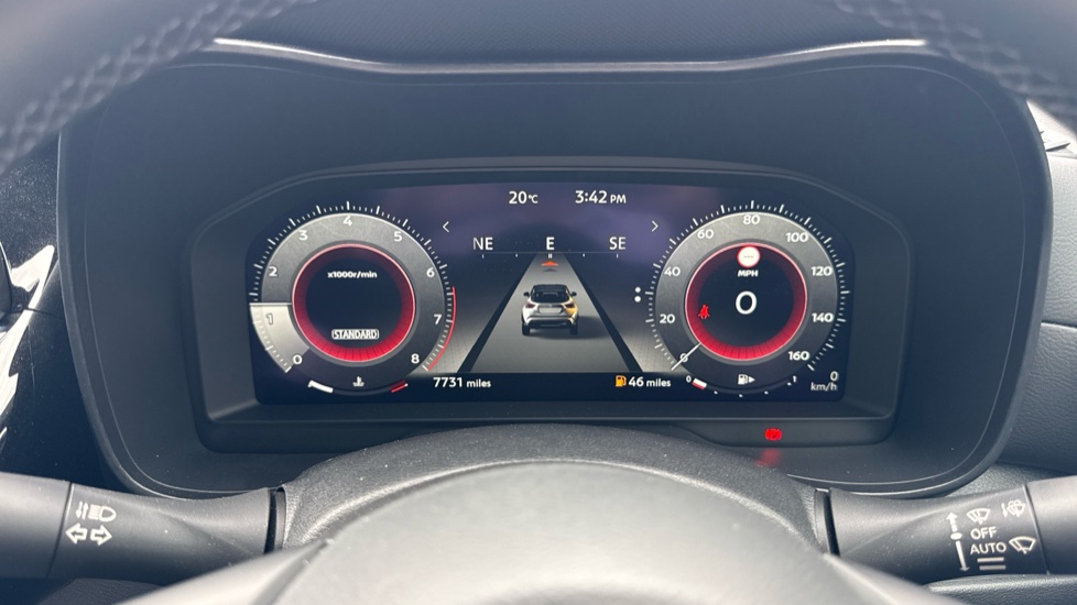 Nissan Juke 1.0 DiG-T Tekna 5dr Petrol Hatchback - Image 18