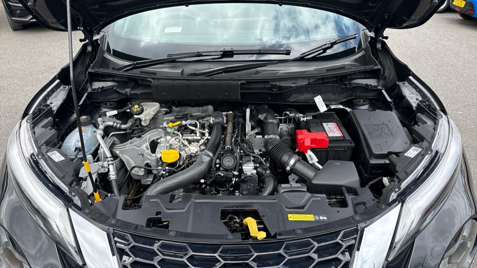 Nissan Juke 1.0 DiG-T N-Connecta 5dr Petrol Hatchback - Image 8