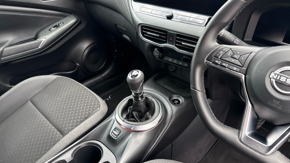 Nissan Juke 1.0 DiG-T N-Connecta 5dr Petrol Hatchback - Image 14