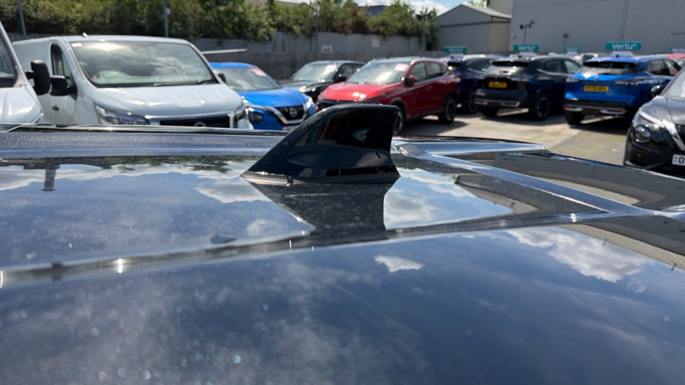 Nissan Juke 1.0 DiG-T N-Connecta 5dr Petrol Hatchback - Image 39