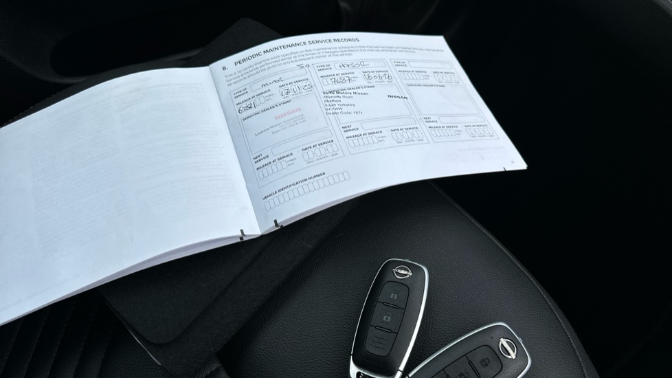 Nissan Juke 1.6 Hybrid Tekna 5dr Auto Hybrid Hatchback - Image 19