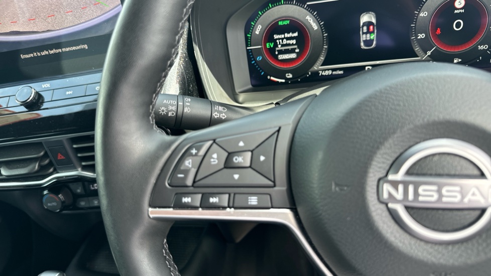 Nissan Juke 1.6 Hybrid Tekna 5dr Auto Hybrid Hatchback - Image 24
