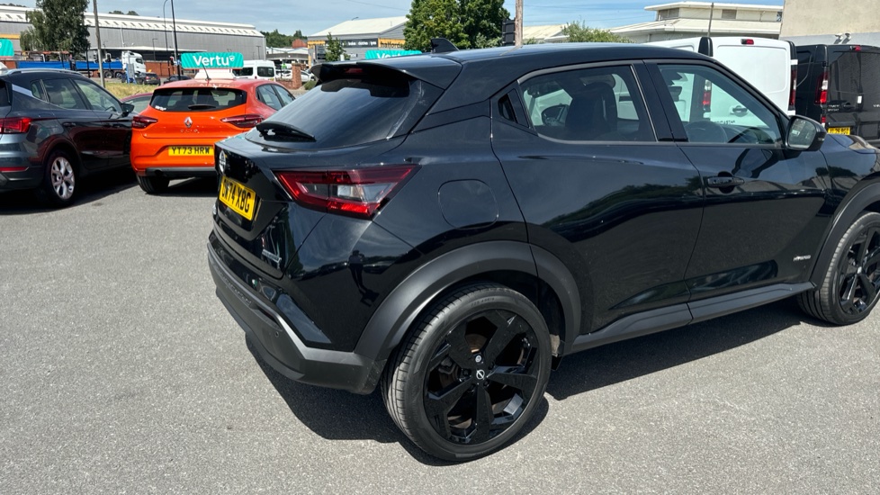 Nissan Juke 1.6 Hybrid Tekna 5dr Auto Hybrid Hatchback - Image 35
