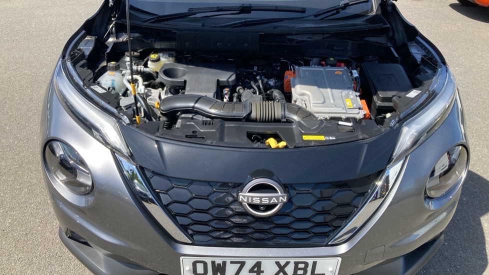 Nissan Juke 1.6 Hybrid Tekna 5dr Auto Hybrid Hatchback - Image 8