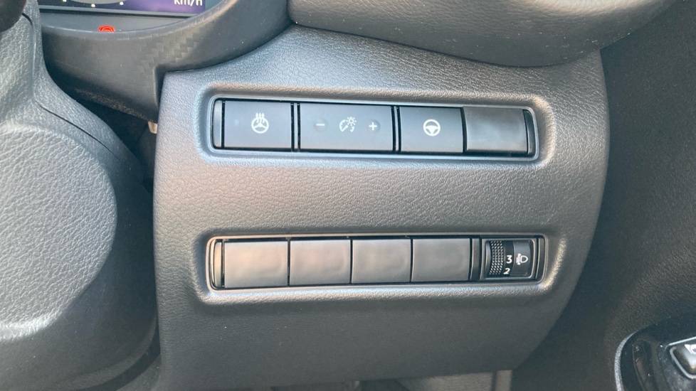 Nissan Juke 1.6 Hybrid Tekna 5dr Auto Hybrid Hatchback - Image 28