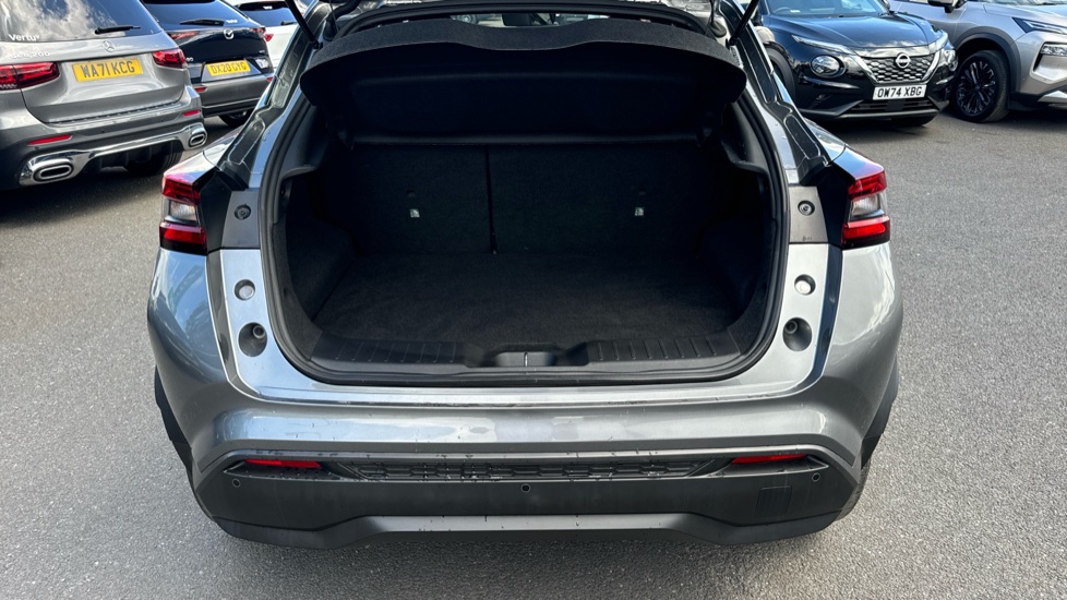 Nissan Juke 1.6 Hybrid N-Connecta 5dr Auto Hybrid Hatchback - Image 4