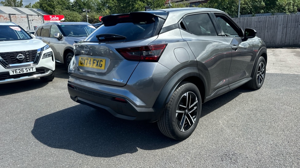 Nissan Juke 1.6 Hybrid N-Connecta 5dr Auto Hybrid Hatchback - Image 30