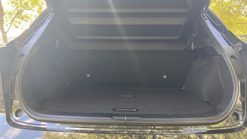 Nissan Qashqai 1.3 DiG-T MH N-Connecta 5dr Petrol Hatchback - Image 4