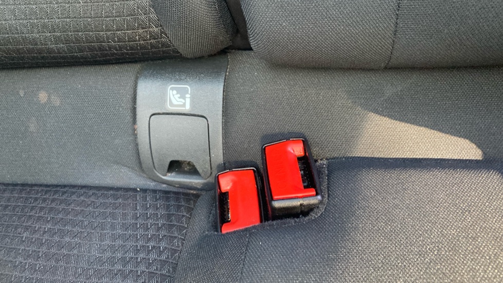 Nissan Qashqai 1.3 DiG-T MH N-Connecta 5dr Petrol Hatchback - Image 17