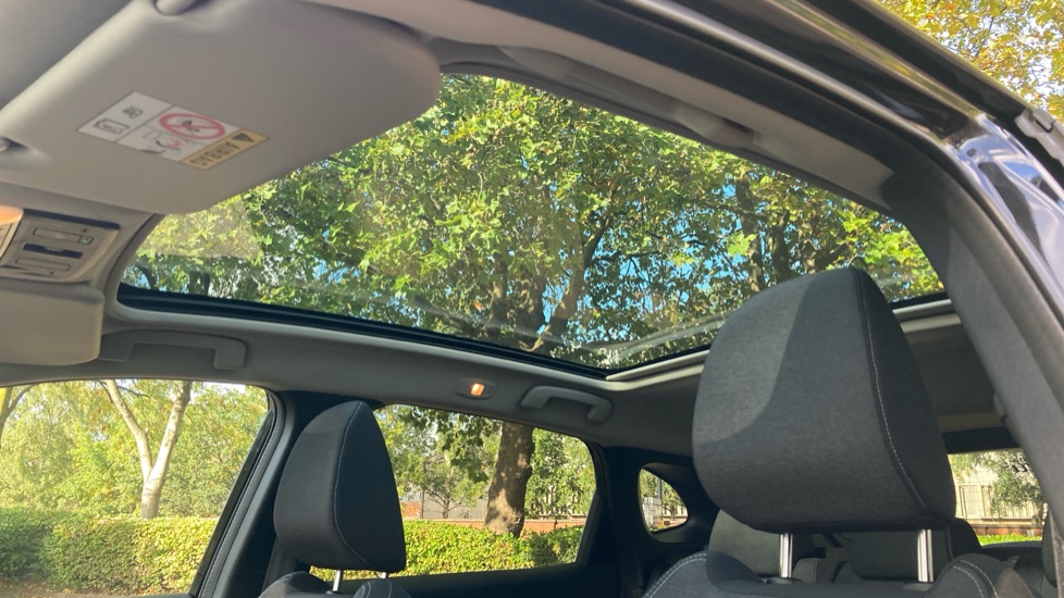 Nissan Qashqai 1.3 DiG-T MH N-Connecta 5dr Petrol Hatchback - Image 26