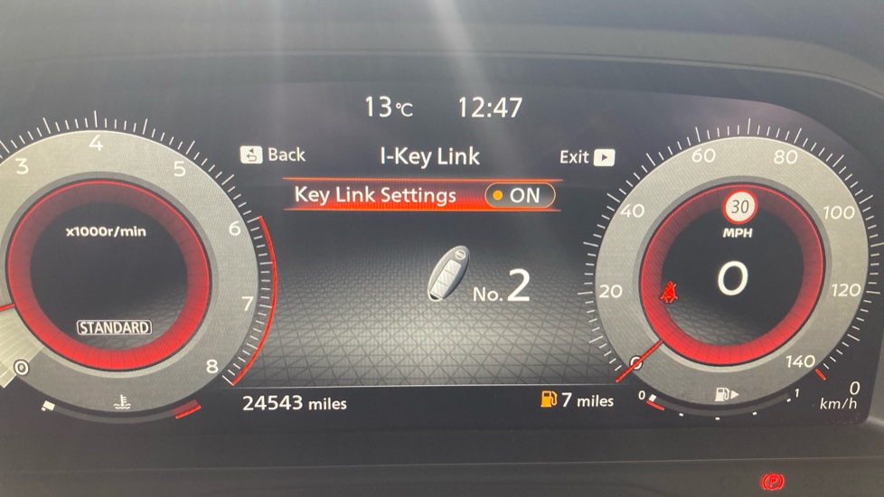 Nissan Qashqai 1.3 DiG-T MH N-Connecta 5dr Petrol Hatchback - Image 40