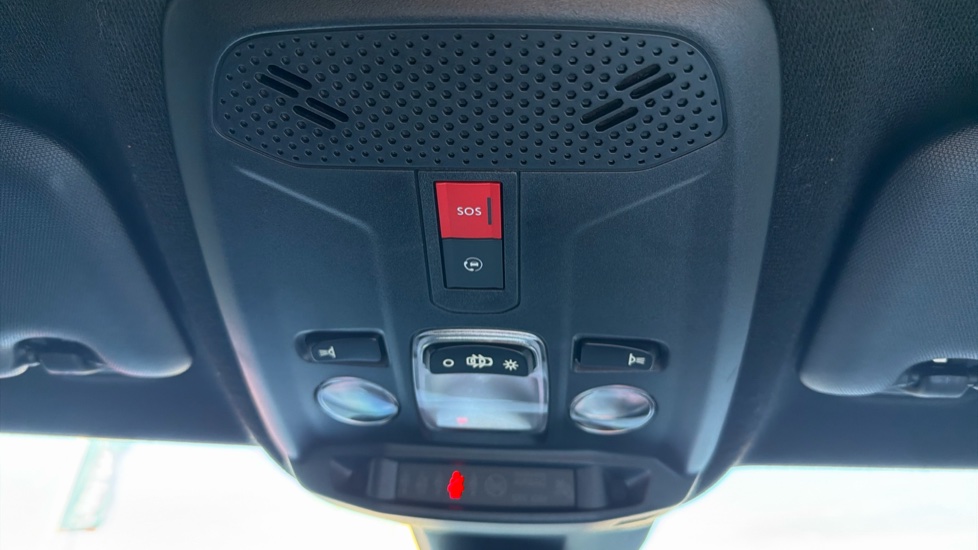 Vauxhall Mokka 100kW Ultimate 50kWh 5dr Auto Electric Hatchback - Image 21