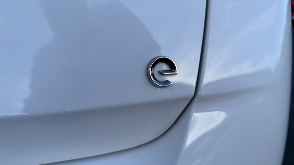 Vauxhall Mokka 100kW Ultimate 50kWh 5dr Auto Electric Hatchback - Image 36