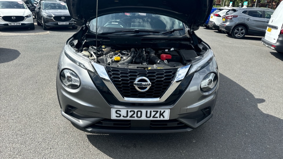 Nissan Juke 1.0 DiG-T Acenta 5dr Petrol Hatchback - Image 8