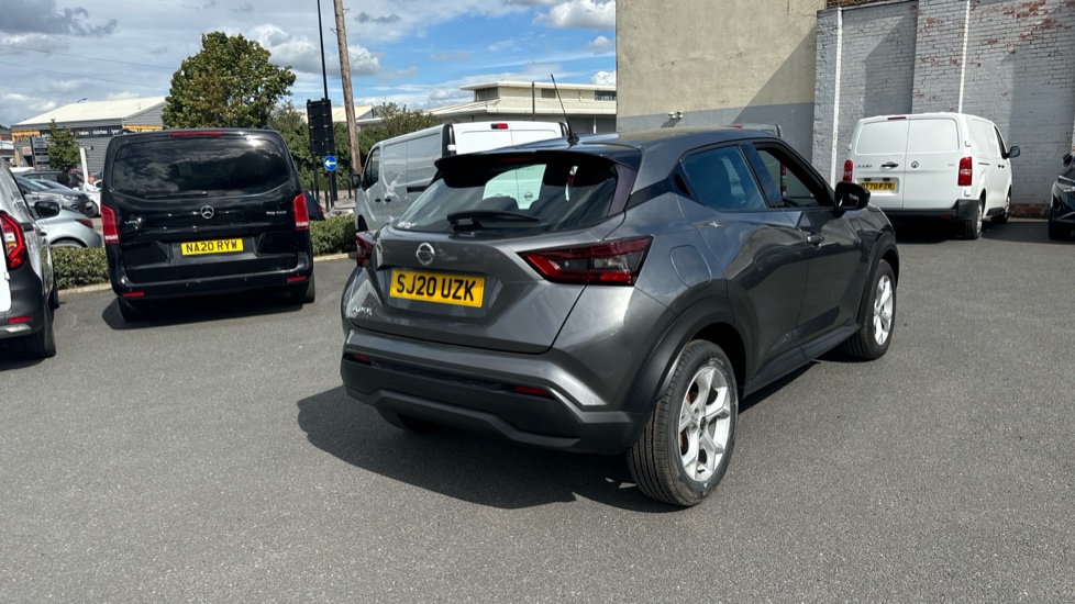 Nissan Juke 1.0 DiG-T Acenta 5dr Petrol Hatchback - Image 29