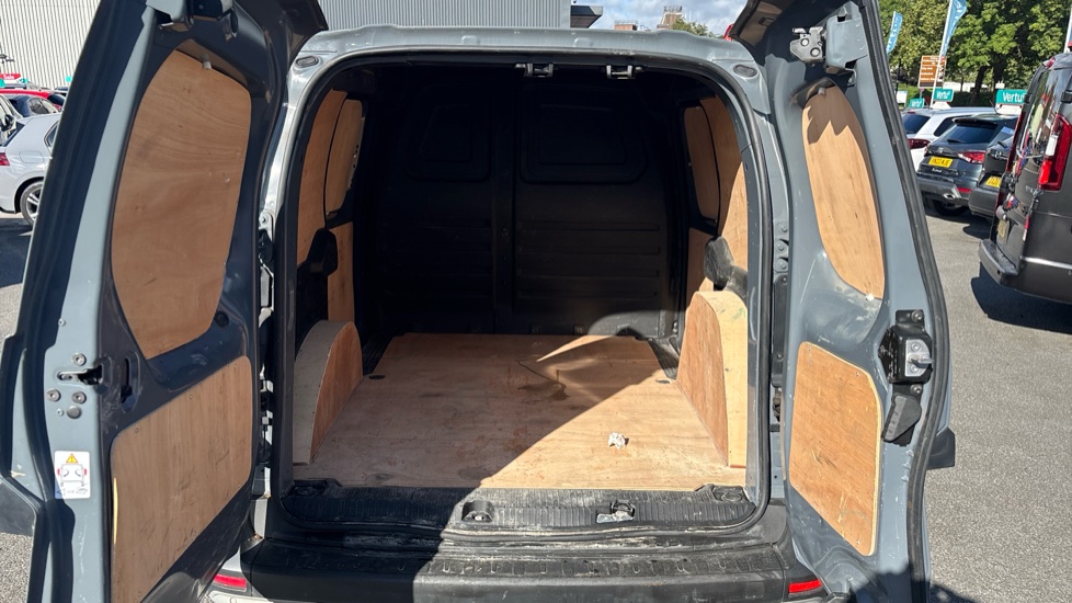 Nissan Townstar L1 Petrol 1.3 Acenta Van - Image 4
