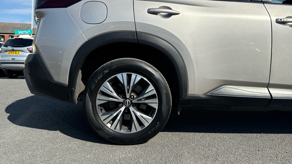 Nissan X-Trail 1.5 E-Power E-4orce 213 N-Connecta 5dr Auto Hybrid Station Wagon - Image 7