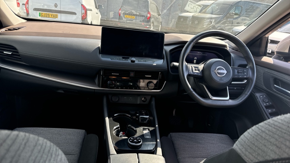 Nissan X-Trail 1.5 E-Power E-4orce 213 N-Connecta 5dr Auto Hybrid Station Wagon - Image 10
