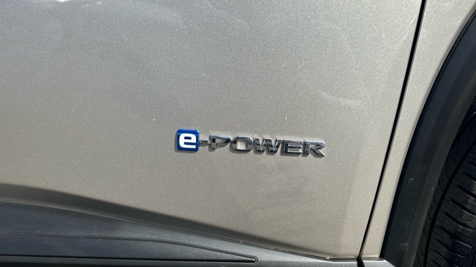 Nissan X-Trail 1.5 E-Power E-4orce 213 N-Connecta 5dr Auto Hybrid Station Wagon - Image 23