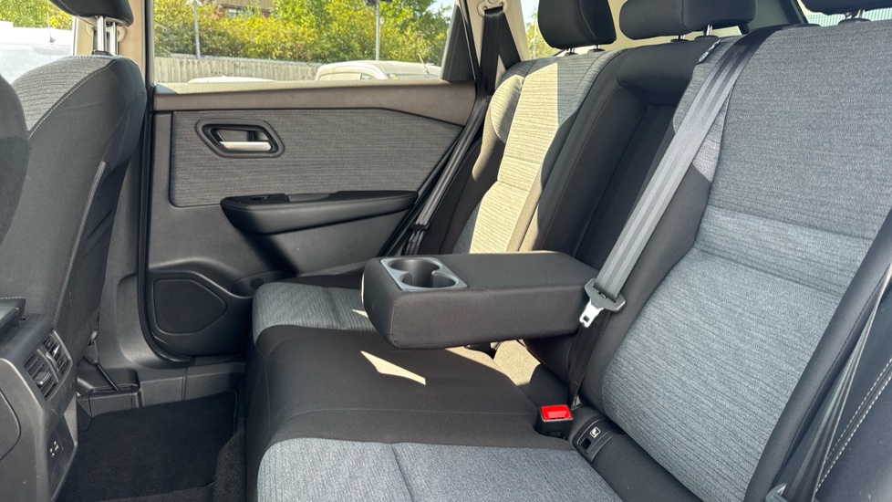 Nissan X-Trail 1.5 E-Power E-4orce 213 N-Connecta 5dr Auto Hybrid Station Wagon - Image 28