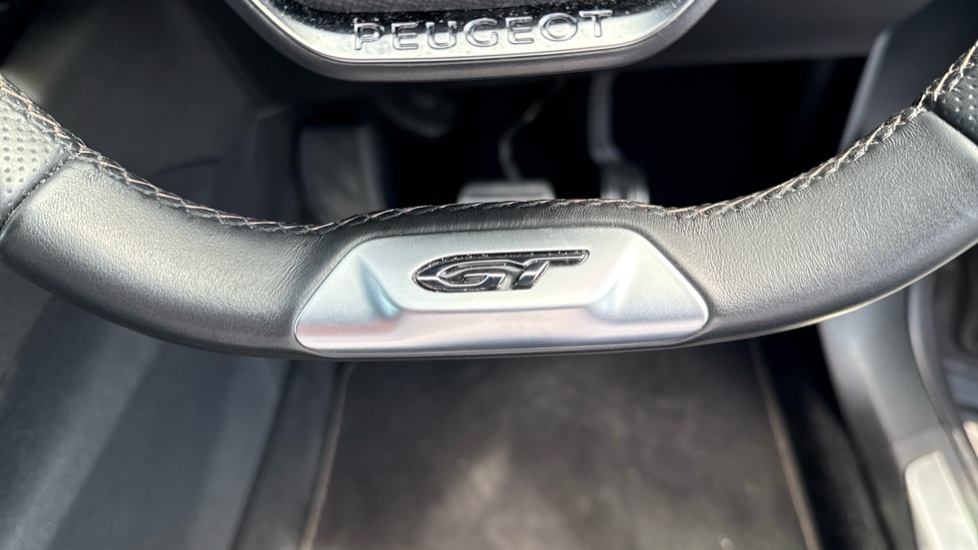 Peugeot 3008 1.2 PureTech GT 5dr EAT8 Petrol Estate - Image 32