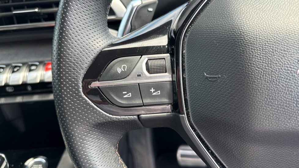 Peugeot 3008 1.2 PureTech GT 5dr EAT8 Petrol Estate - Image 33