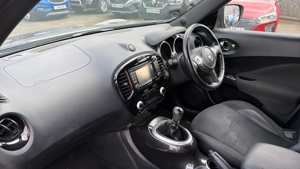 Nissan Juke 1.5 dCi N-Connecta 5dr Diesel Hatchback - Image 9