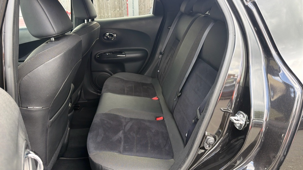 Nissan Juke 1.5 dCi N-Connecta 5dr Diesel Hatchback - Image 16