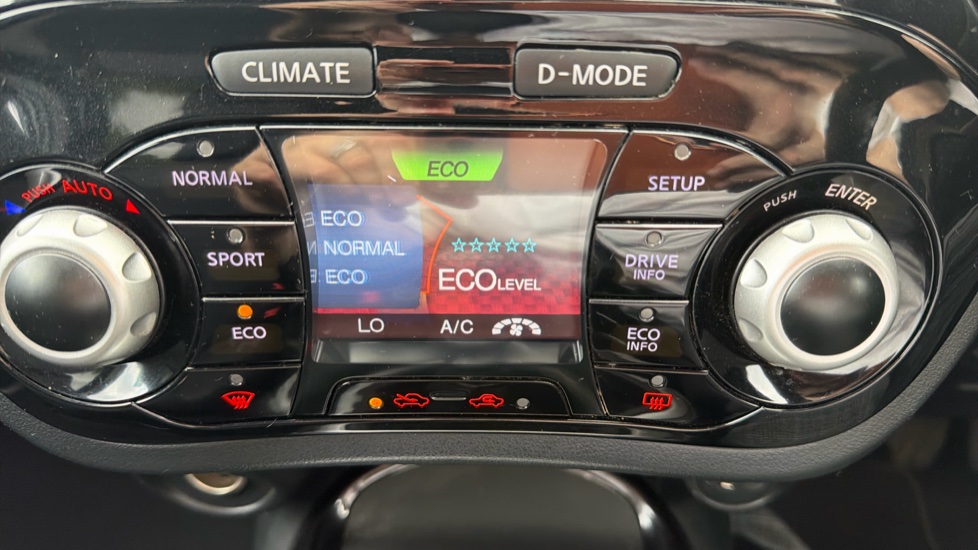 Nissan Juke 1.5 dCi N-Connecta 5dr Diesel Hatchback - Image 23