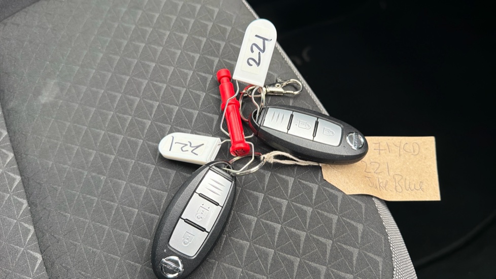 Nissan Juke 1.0 DiG-T 114 N-Connecta 5dr Petrol Hatchback - Image 20