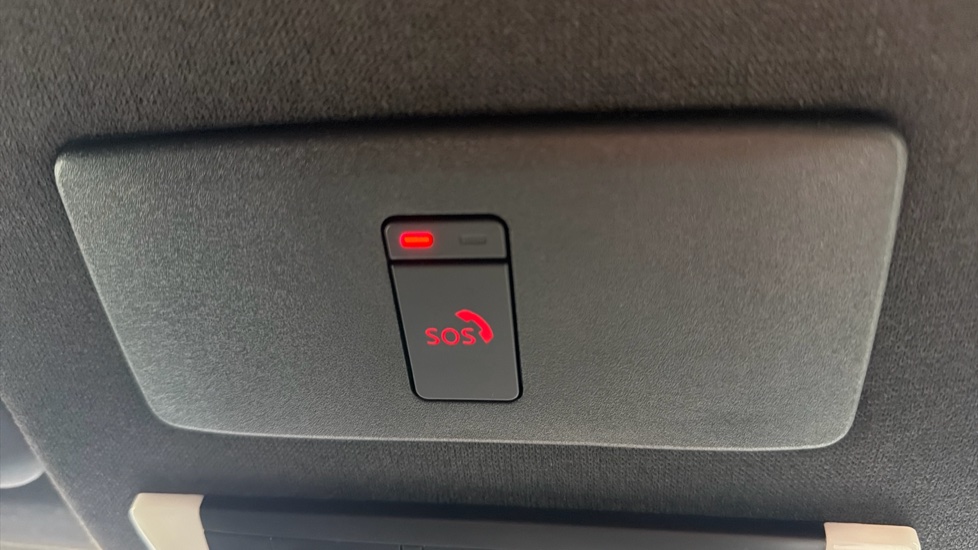 Nissan Juke 1.0 DiG-T 114 N-Connecta 5dr Petrol Hatchback - Image 24