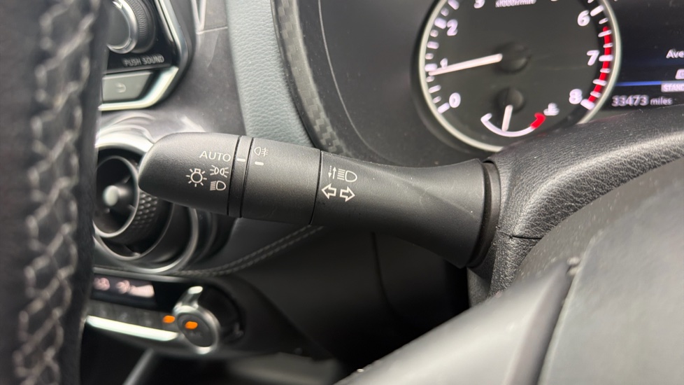 Nissan Juke 1.0 DiG-T 114 N-Connecta 5dr Petrol Hatchback - Image 32