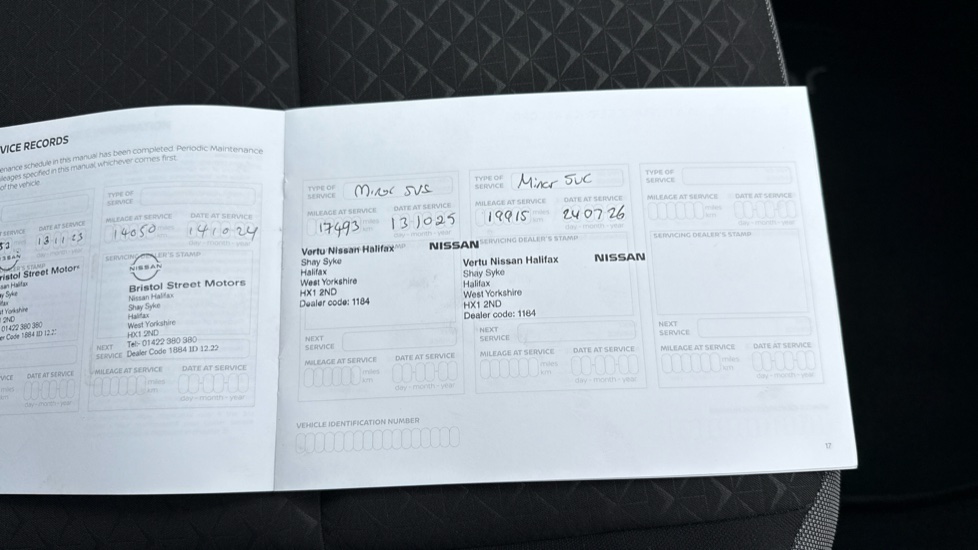 Nissan Juke 1.0 DiG-T 114 N-Connecta 5dr DCT Petrol Hatchback - Image 22